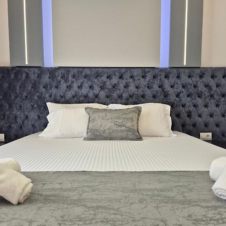 Vila Roxhest Sarandë 외부 사진