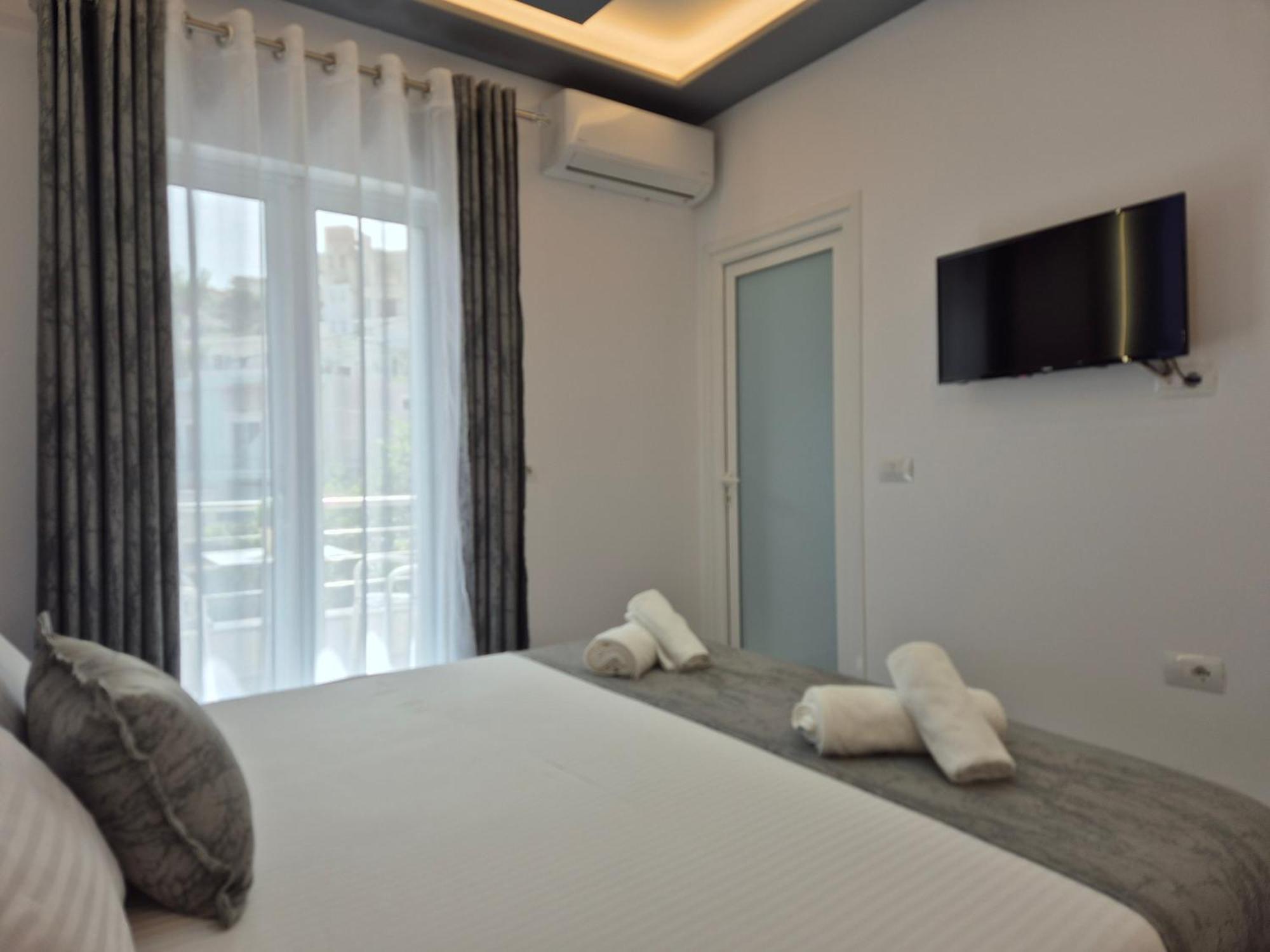 Vila Roxhest Sarandë 외부 사진
