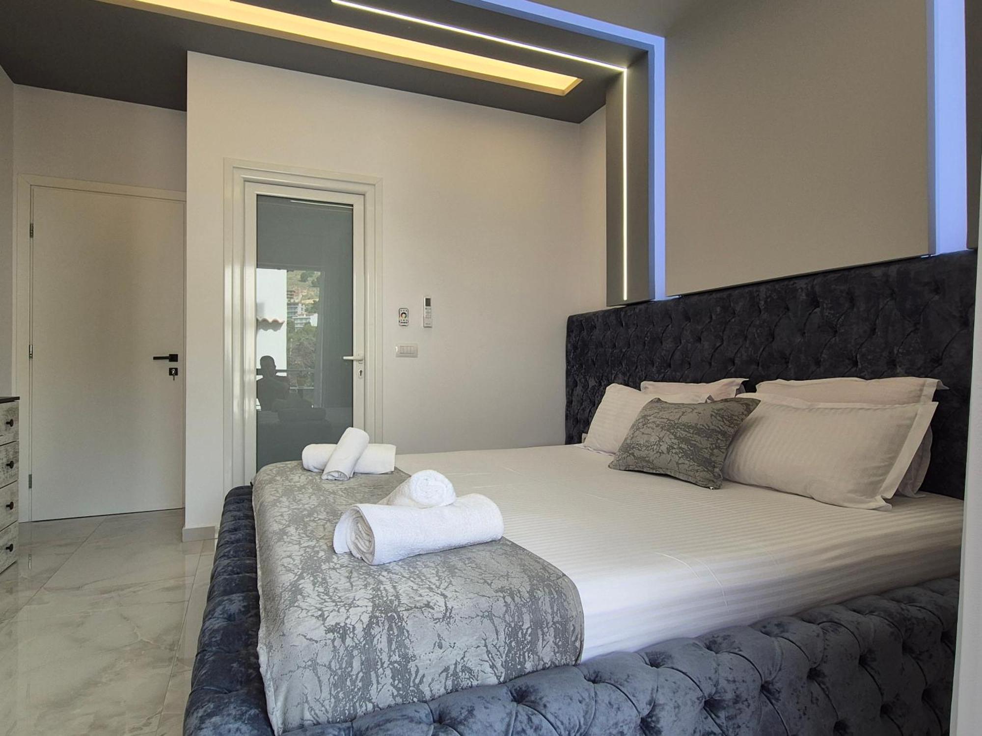 Vila Roxhest Sarandë 외부 사진