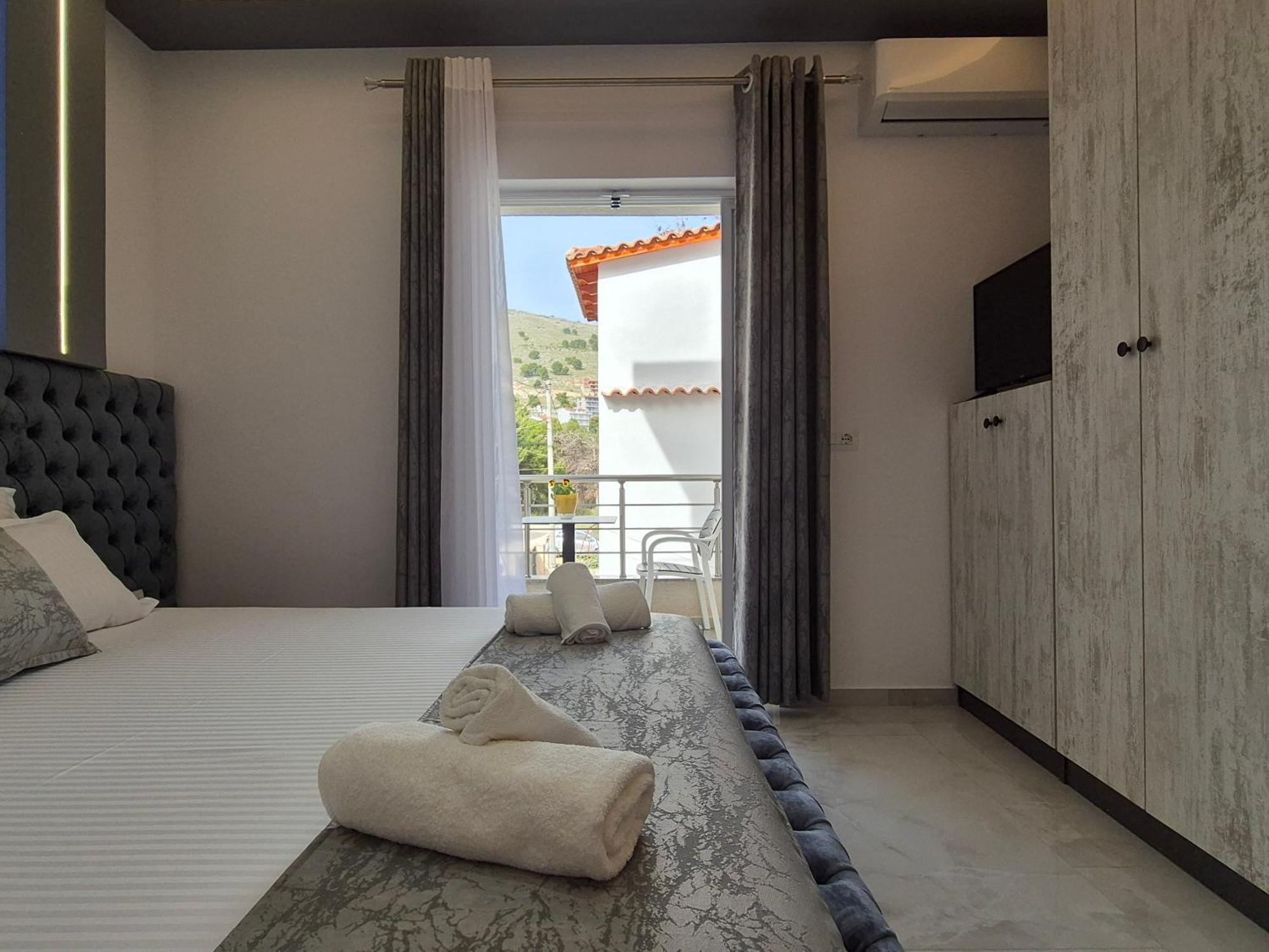 Vila Roxhest Sarandë 외부 사진